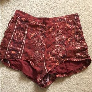 Super cute flowy shorts